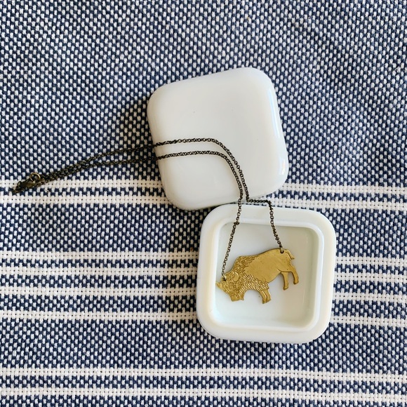 W. T. & Co. Milk Glass Container - Picture 2 of 6